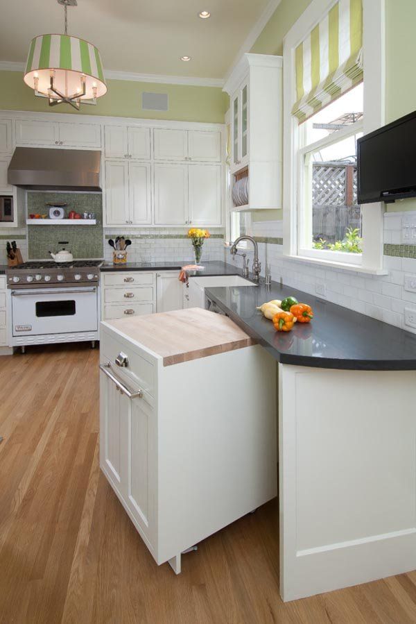 Essential Space Saving Tips for the Kitchen